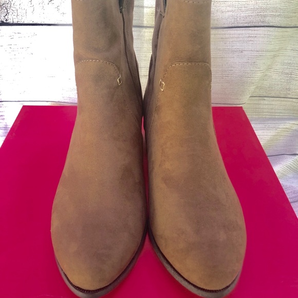 Just Fab Maesha Slip-on Bootie, size 8 - Picture 4 of 8